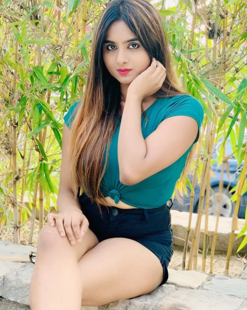 Free booking call girls in Ashok Vihar